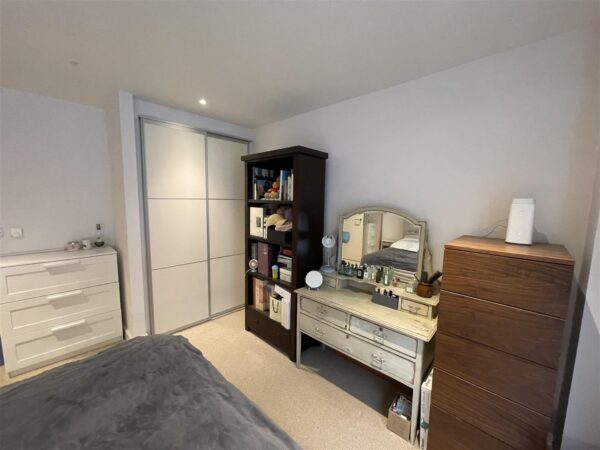 Howick Place, London